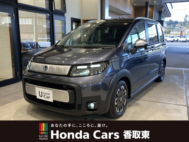 フリード 1.5 e:HEV クロスター 