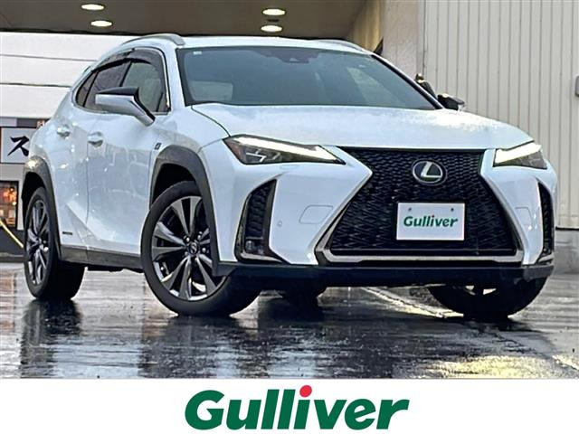 UX250h Fスポーツ 4WD本革シート