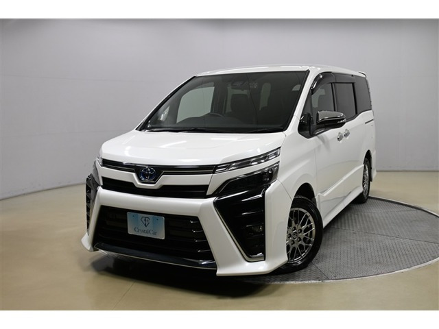 ヴォクシー 1.8 ハイブリッド ZS 煌III