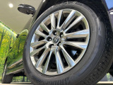 【純正18インチアルミホイール】外観にマッチした純正アルミホイールを装着しております。各種社外アルミホイールや、スタッドレスタイヤも取扱いしております。是非ご相談ください♪