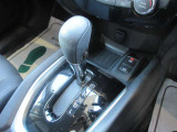 シフトレバー周りのお写真です。