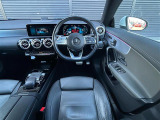 CLAクラス CLA200d AMGライン 本革シート 修復歴無し