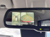 ルームミラーでアラウンドビューモニターを確認することができます!