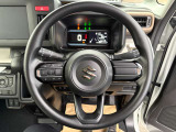 ステアリングも使用感が少なく、きれいな状態となっております!