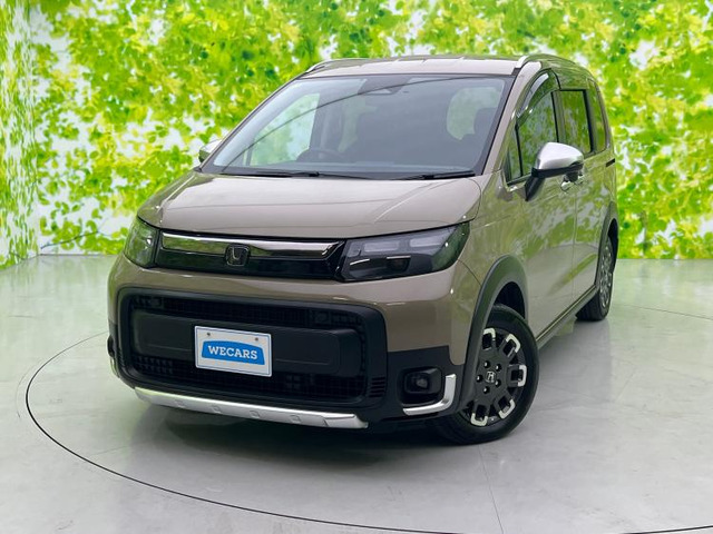 フリード1.5 e:HEV クロスター 4WD