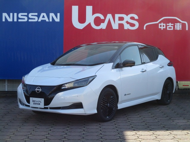 リーフX Vセレクション 90周年記念車