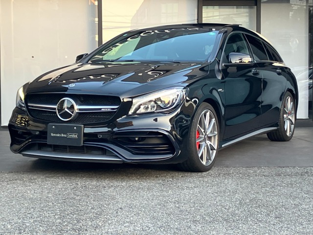 CLAシューティングブレークAMG CLA45 4マチック 4WD