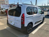 コーナーセンサー付きですので駐車も安心です。
