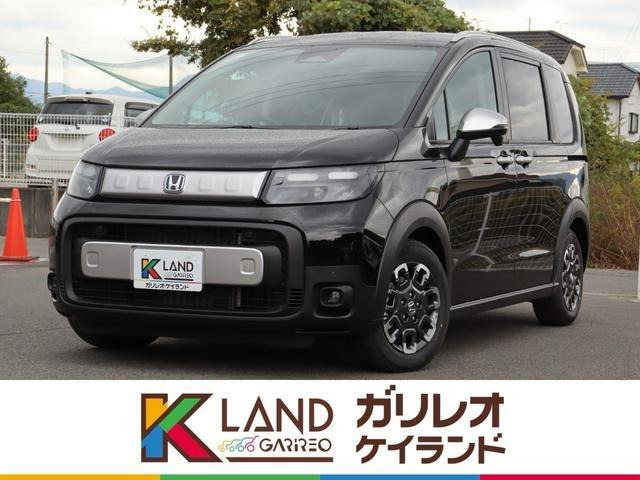 フリード 1.5 e:HEV クロスター 登録済未使用車