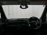 見通しのよいすっきりとした視界で、誰でも運転しやすいです。運転のしやすさは疲れにくさにも繋がりますよ♪