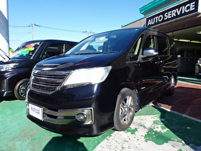 日産 セレナ 2.0 ライダー ブラックライン S-HYBRID