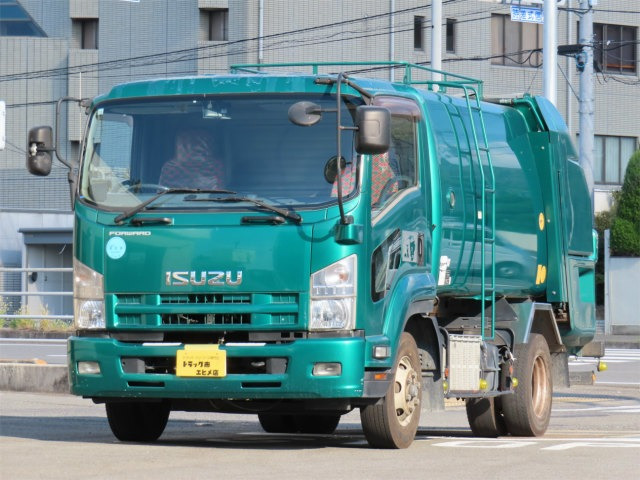 フォワード 2.3t 巻込パッカー