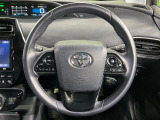 【純正革巻きステアリング】上質な革を使用することで、手にしっかり馴染みとても運転しやすいハンドルです♪