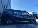 特殊なお車の制作や販売も可能です!(キッチンカーや積載車、ダンプカーやレプリカ車、バスなどなど)流行りのSUVは勿論、EV(電気自動車)やハイブリッド(PHEV含む)も納車実績がございます!何でもご相談を!
