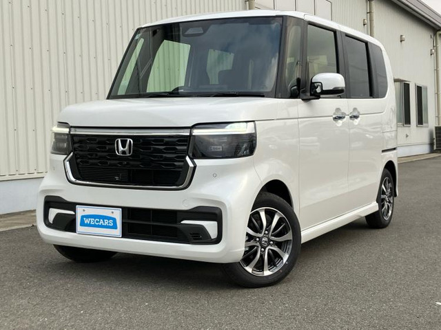 ホンダ N-BOXカスタム の中古車詳細 (登録済未使用車, プラチナ