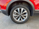 T-ROC TSI STYLE STYLE DESIGN PACKAGE装備車入荷しました!ボディーカラーはフラッシュレッドです。