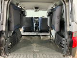 大きな開口部の荷室スペースはとても広々としています。 大きな荷物も楽々収納出来ちゃいますよ♪ 大は小を兼ねると言いますしスペースは大きい事に越した事はありませんね!