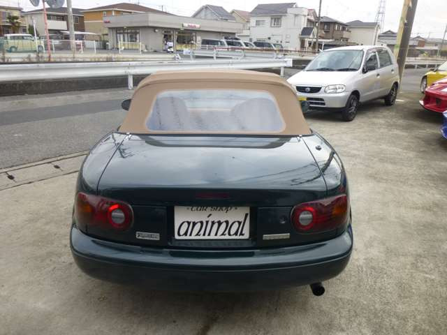 ユーノス ロードスター 1.6 Vスペシャル タンカラー皮シート フロア5速