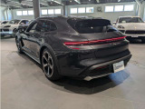 認定中古車ショールームもございます!広いスペースで、さらにごゆっくりとご覧いただけるようになりました。