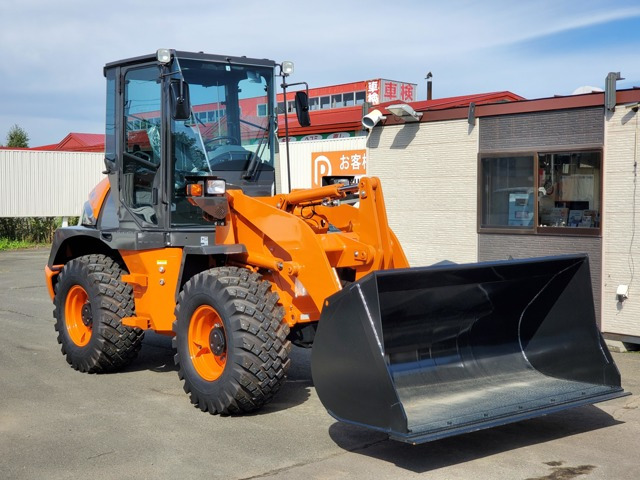 日立 ホイールローダー ZX80 スノータイヤ スパイクピン 70h