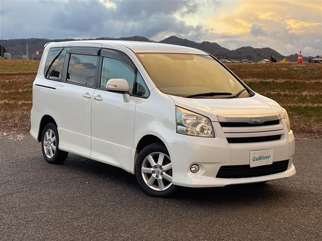 ノア2.0 Si 4WD修復歴無し