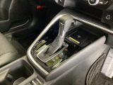 発進時から滑らかに加速する無段階変速のCVTはストップ&ゴーの多い街の中も快適です