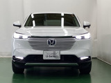 LEDヘッドライトを装備しています。LEDヘッドライトはとても明るく、雨の日や夜間走行も安全・安心です。オートライトコントロール付きで周囲の明るさに応じて自動で点灯・消灯します