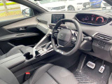 内装クリーニングも施しております。内装の綺麗なお車は気持ちが良くオススメさせていただく1つのポイントになっております。