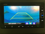 バックでの車庫入れも安心です! リアカメラが付いているバックモニター付のナビを装備しております。操作線もついており距離感も画面から確認できます。