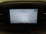 バックモニターを装備しています。車庫入れ時等に車両後方が確認出来るのでとても便利です。