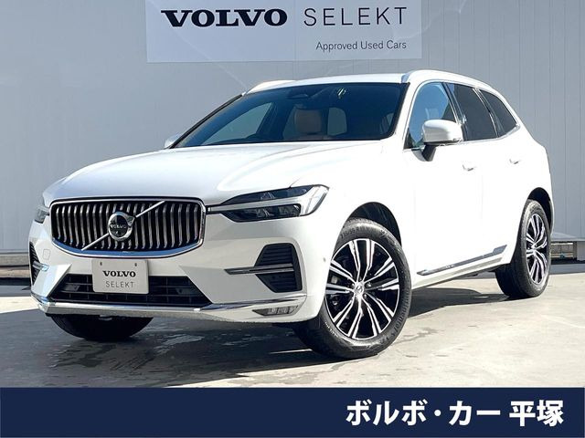 XC60B5 AWD インスクリプション 4WD