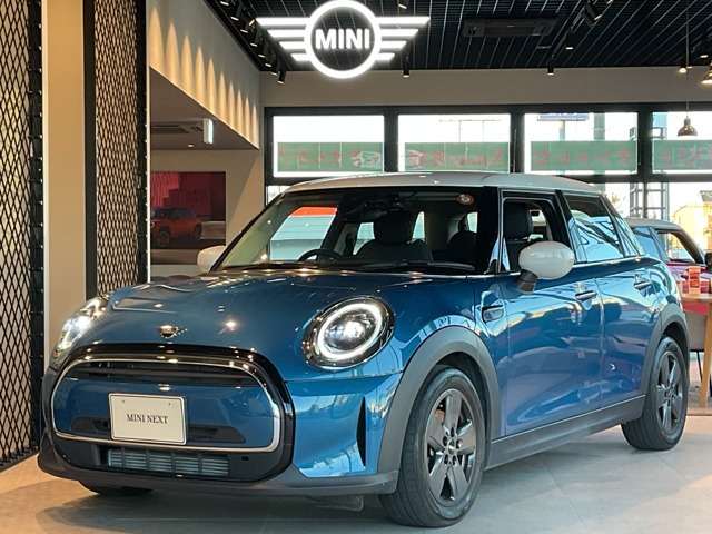 ミニ クーパー 5ドア DCT