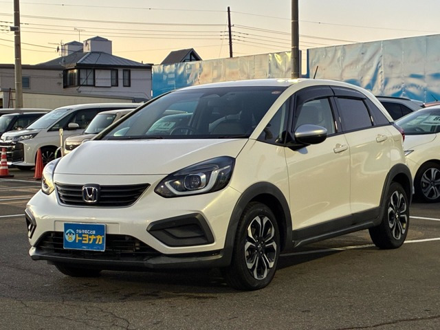 フィット1.5 e:HEV クロスター雹凹 8インチインターナビ フルセグTV