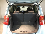 トランク荷室十分な容量あります。