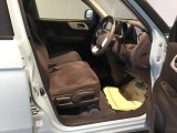 シートはフィット性も良く、楽な運転姿勢を保てます。
