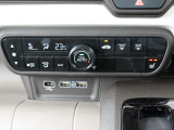 【オートエアコン】プラズマクラスター付き 運転席シートヒーター付き