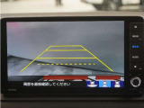 バックカメラ搭載です!車庫入れが苦手な人はもちろん、車両感覚に自信がある人にもお勧めです!見えない箇所が見えるようになるので、低い障害物や隠れてしまっている子供の存在等にも気付く事が出来ます。