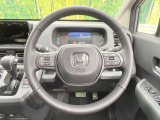 【純正革巻きステアリング】上質な革を使用することで、手にしっかり馴染みとても運転しやすいハンドルです♪