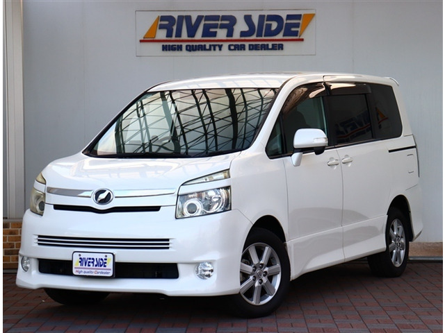 トヨタ ヴォクシー 2.0 Z 4WD