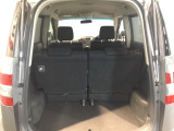 コンパクトボディーなのに、荷室はこんなに広々!たくさん荷物が積めますよ。