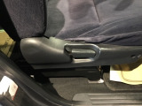 シートはフィット性も良く、楽な運転姿勢を保てます。