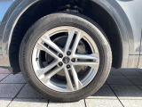 アルミホイールは傷のない綺麗な状態です。