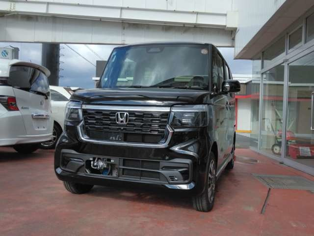 N-BOXカスタム  カスタム 660 4WD
