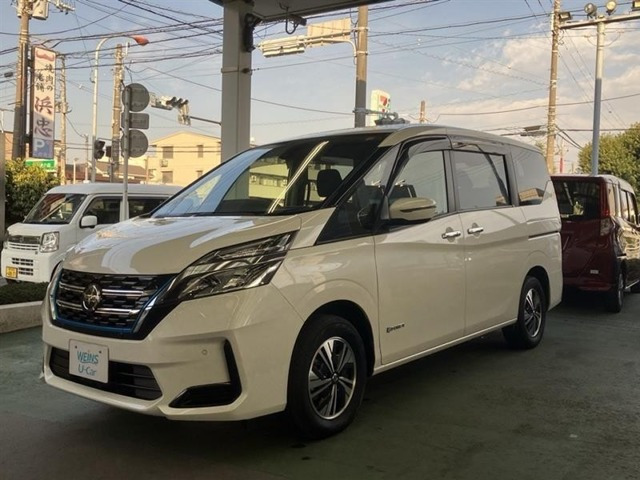セレナ 1.2 e-POWER XV