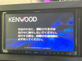 【ナビゲーション】目的地までしっかり案内してくれる使いやすいナビ。Bluetooth接続すればお持ちのスマホやMP3プレイヤーの音楽を再生可能!毎日の運転がさらに楽しくなります!!
