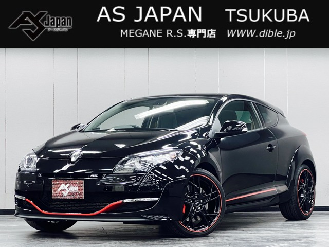 メガーヌスポールパック リュクス 特注生産限定車 AKRAPOVIC