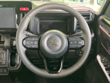 【純正革巻きステアリング】上質な革を使用することで、手にしっかり馴染みとても運転しやすいハンドルです♪
