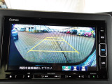 後方確認はバックカメラにお任せ♪後退時に便利で、駐車が楽になります♪