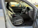 ゆったり・しっかり座れるシートに運転席は高さ調節可能なハイアジャスター付き!シート位置の前後と高さ・ハンドル上下調節で自分に合った最適なポジションを見つけることができます!!
