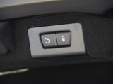 電動リヤゲートなので、小さなお子様でも楽々開閉できます。
